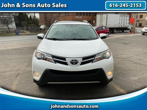 Super White 2013 Toyota RAV4 XLE