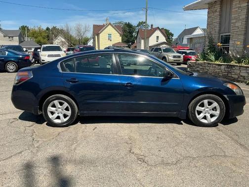 Dark Blue 2009 Nissan Altima 2.5 S