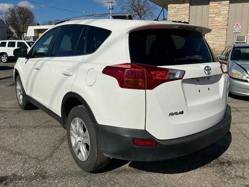 2015 Toyota RAV4 LE