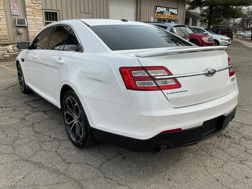 2013 Ford Taurus SHO