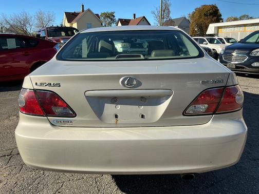 2002 Lexus ES 300 Base