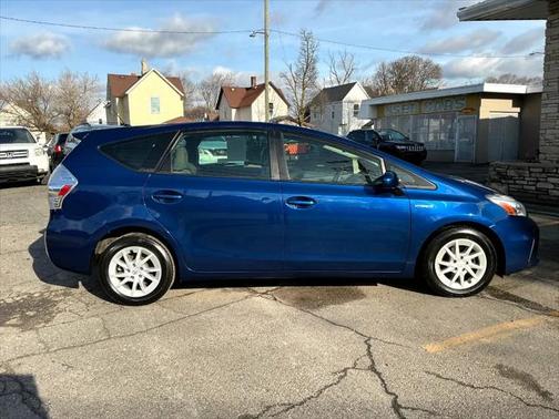 2013 Toyota Prius v Three