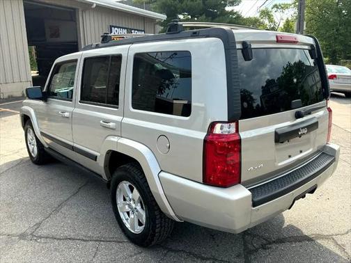 2008 Jeep Commander Sport