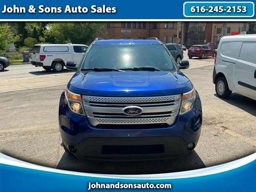 Deep Impact Blue Metallic 2013 Ford Explorer XLT
