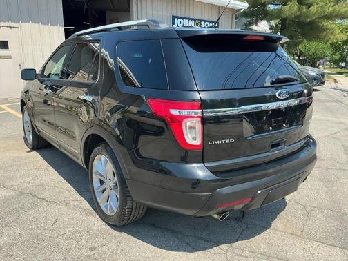 Tuxedo Black Metallic 2013 Ford Explorer Limited