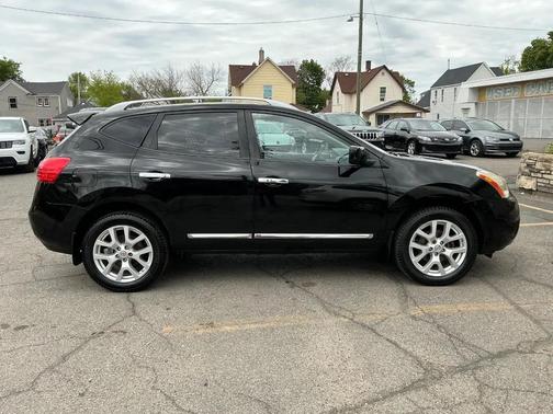 Black 2012 Nissan Rogue SV w/SL Pkg