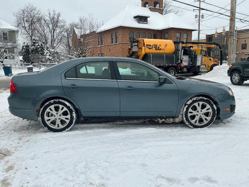 2012 Ford Fusion SE