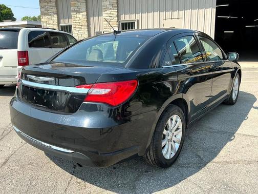 2012 Chrysler 200 Touring