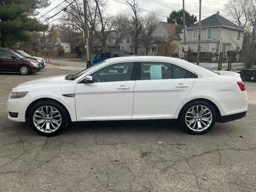 2014 Ford Taurus Limited