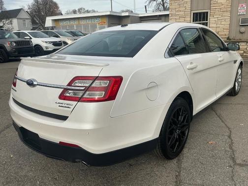 2014 Ford Taurus Limited