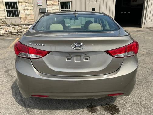 2013 Hyundai ELANTRA Limited