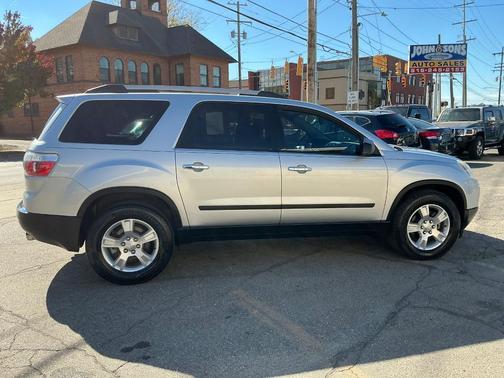 2011 GMC Acadia SL