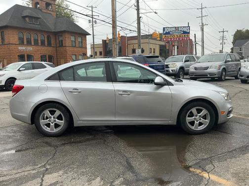 2015 Chevrolet Cruze 1LT
