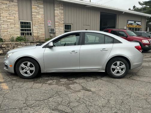 2015 Chevrolet Cruze 1LT