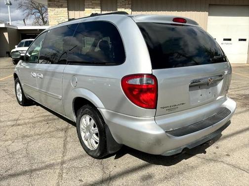 2006 Chrysler Town & Country Touring