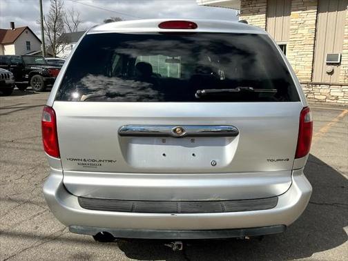 2006 Chrysler Town & Country Touring