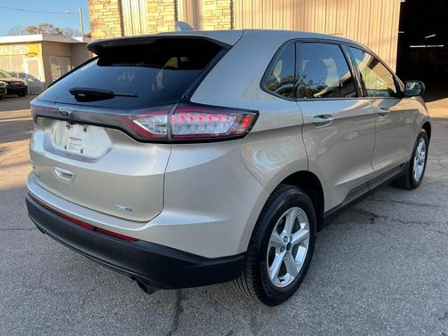 2017 Ford Edge SE