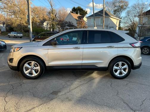 2017 Ford Edge SE