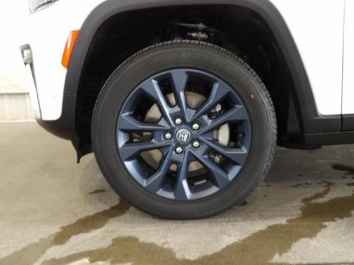 Bright White Clearcoat 2026 Jeep Grand Cherokee L Limited
