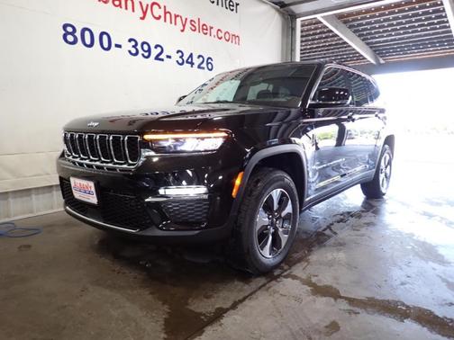2024 Jeep Grand Cherokee 4xe Base