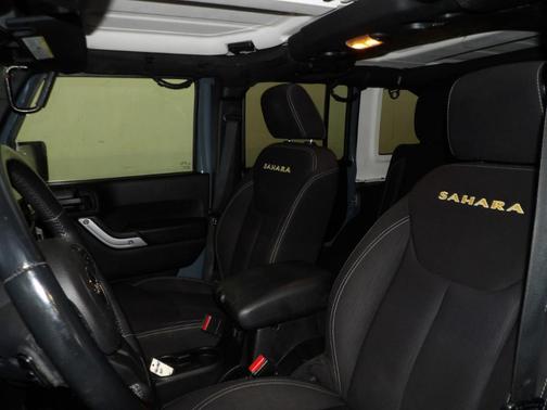 Blue / Gray 2014 Jeep Wrangler Unlimited Sahara