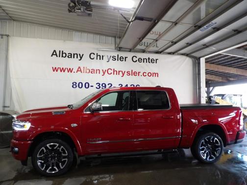 Molten Red Pearlcoat 2026 RAM 1500 Limited