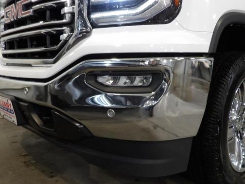 Black 2018 GMC Sierra 1500 SLT
