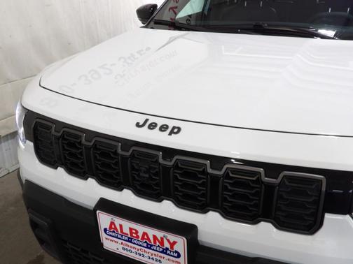 Bright White Clearcoat 2026 Jeep Cherokee Overland