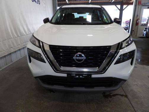 Glacier White 2022 Nissan Rogue S
