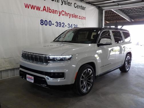 White 2022 Jeep Grand Wagoneer Series III