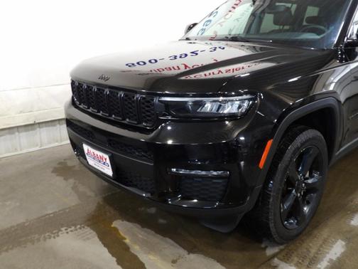 Black 2023 Jeep Grand Cherokee L Limited