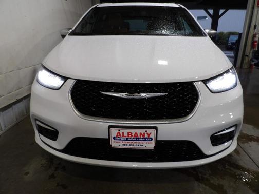 2026 Chrysler Pacifica Pinnacle