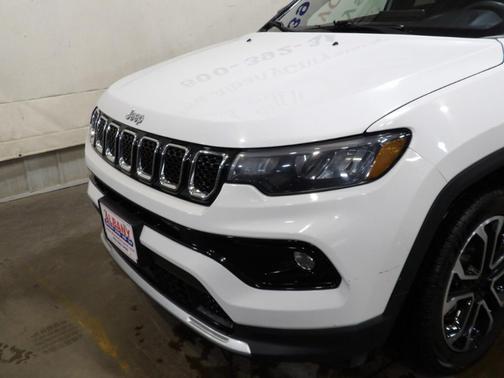 White 2023 Jeep Compass Limited