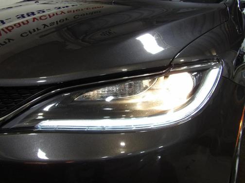 Granite 2016 Chrysler 200 Limited