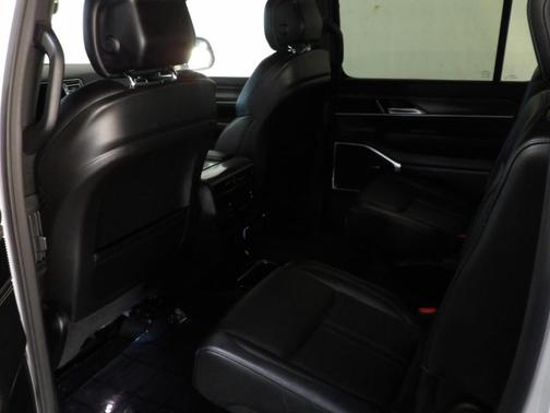 2024 Jeep Wagoneer Series III