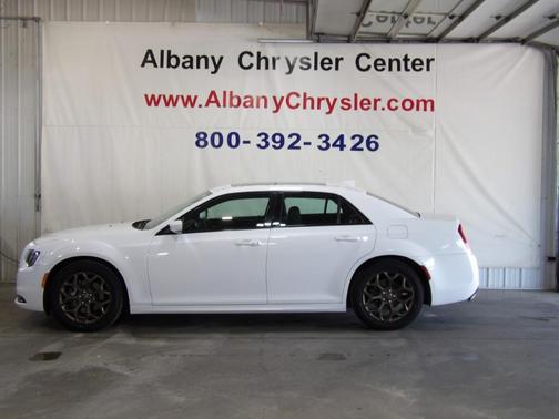 White 2016 Chrysler 300 S