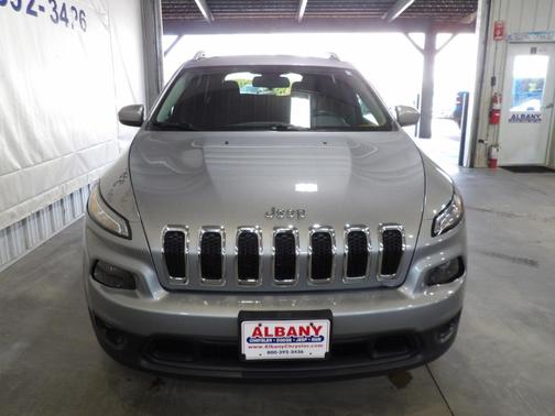 Silver 2015 Jeep Cherokee Latitude