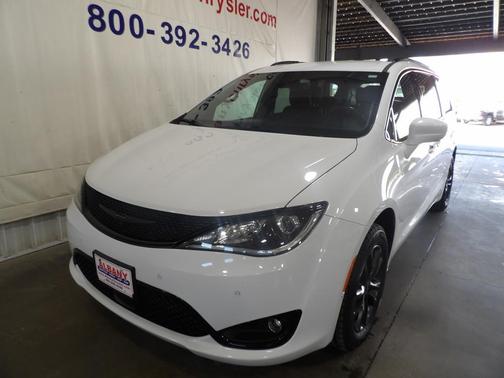 2020 Chrysler Pacifica Launch Edition