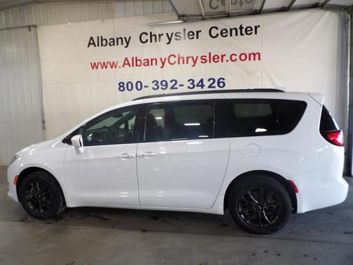 2020 Chrysler Pacifica Launch Edition