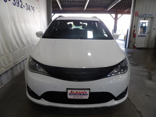 2020 Chrysler Pacifica Launch Edition