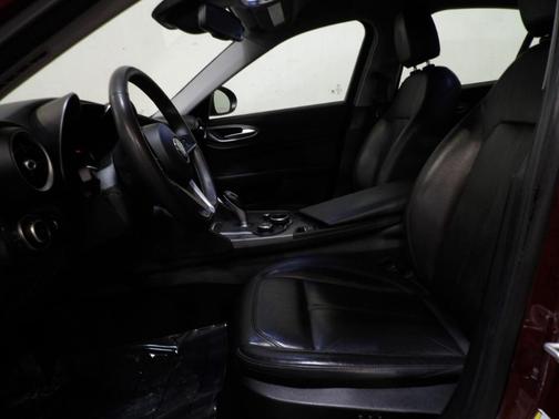 2017 Alfa Romeo Giulia Ti