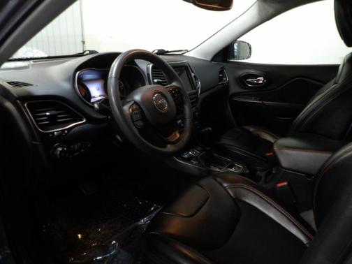 2022 Jeep Cherokee Trailhawk