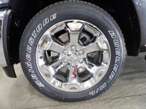 Granite Crystal Metallic 2026 RAM 1500 Big Horn