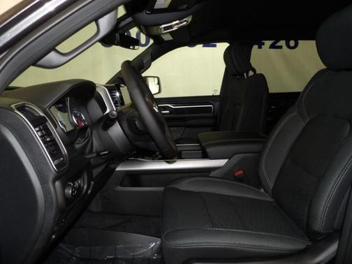Granite Crystal Metallic 2026 RAM 1500 Big Horn