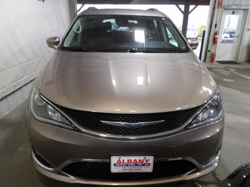 2018 Chrysler Pacifica Touring-L Plus