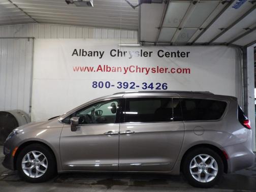 2018 Chrysler Pacifica Touring-L Plus