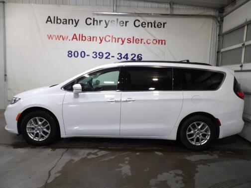 2022 Chrysler Pacifica Touring-L