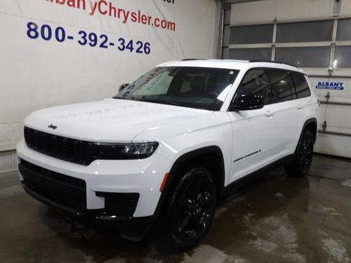 2023 Jeep Grand Cherokee L Laredo