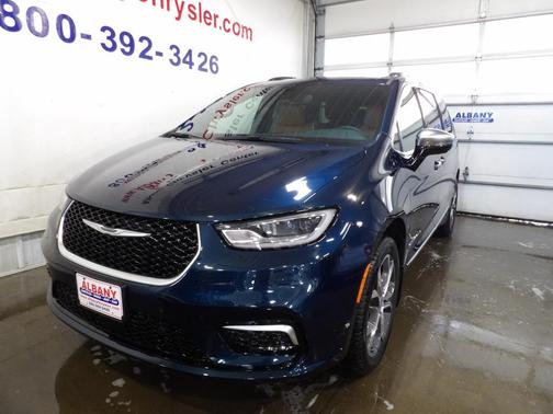 2025 Chrysler Pacifica Pinnacle