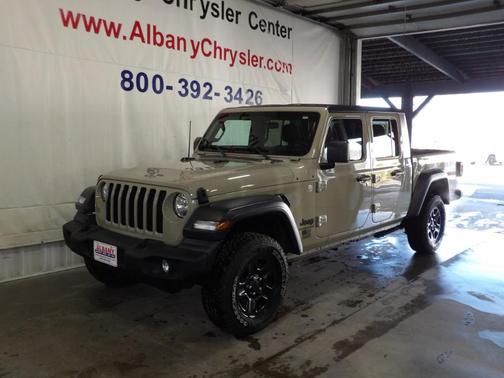 2020 Jeep Gladiator Sport